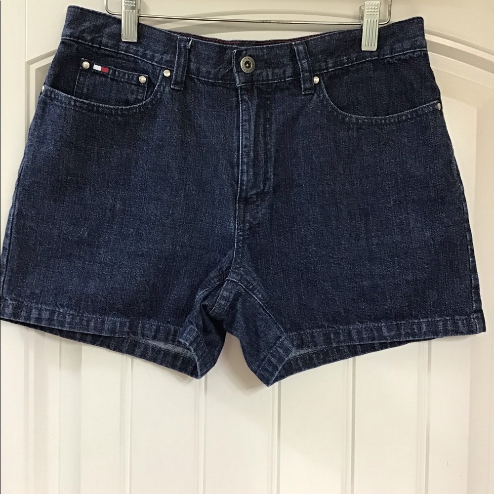 Ladies Tommy Hilfiger Jean shorts size 6
